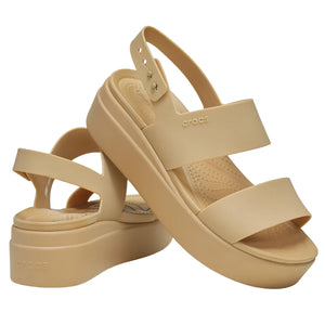 Crocs - Brooklyn Low Wedge Sandal Cashew