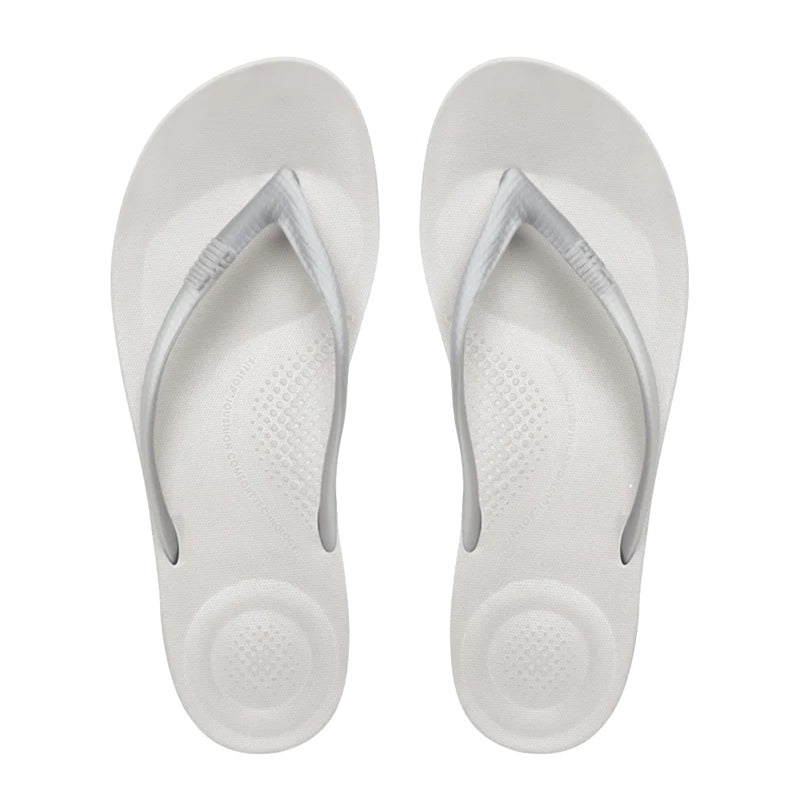 FitFlop - iQuishion Ergonomic Flip Flop Womens Silver